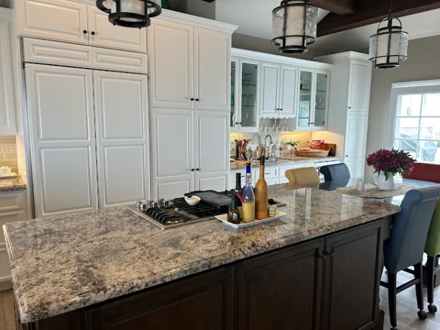Cabinet Refinishing Service Image
